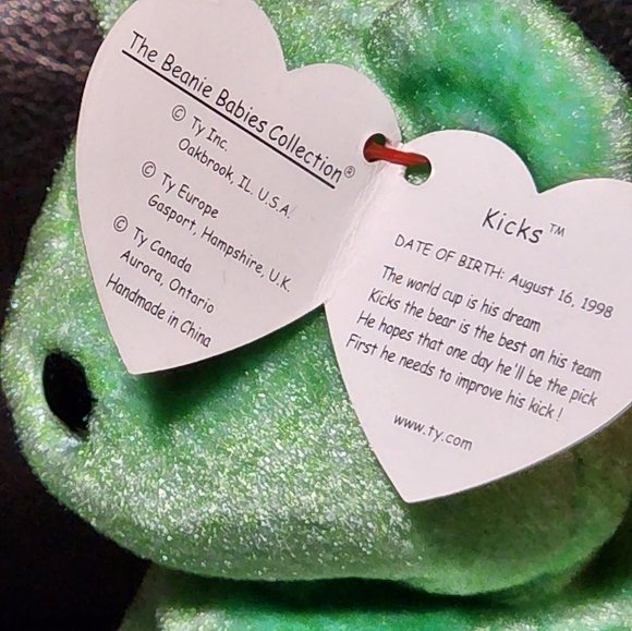 TY Beanie Baby Kicks the Bear - 1999 - Picture 3 of 4